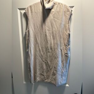 H&M Beige Sleeveless Turtleneck Tunic
